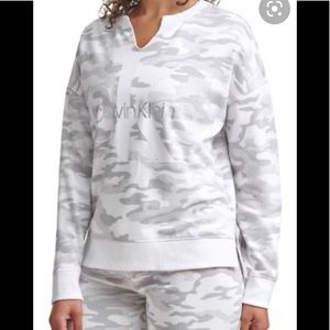 Calvin Klein sweatshirt